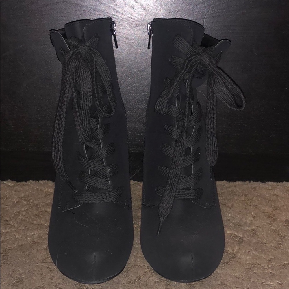 Black booties🖤🖤